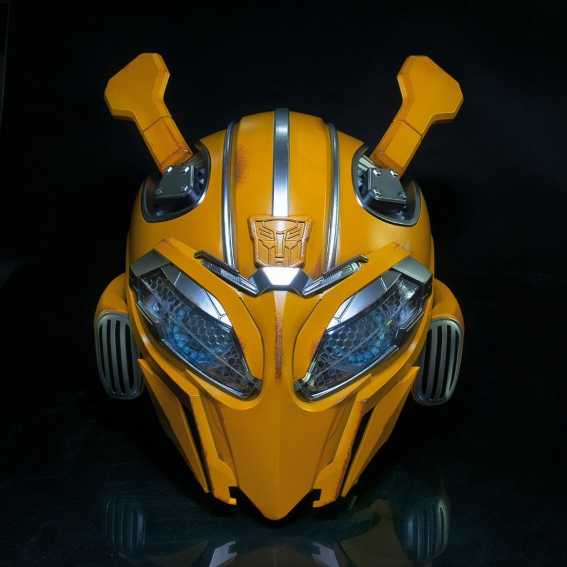 Bumblebee Voice Control Helmet - Beeheads